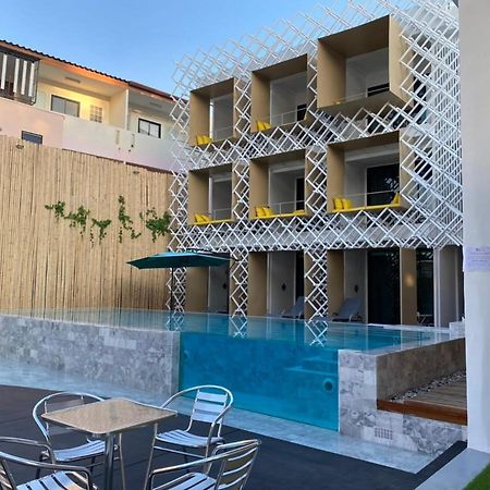 Yanud Residence Phuket Exterior foto